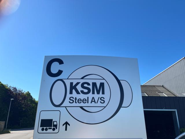 KSM Steel optimerer patronfilteranlæg med skræddersyet løsning fra Simas Filters